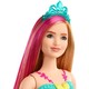 Barbie Dreamtopia: Szőke-pink hajú molett hercegnő baba