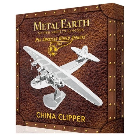 Metal Earth China Clipper repülőgép dobozos változat