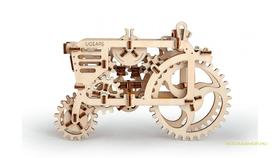 UGEARS Traktor  mechanikus modell