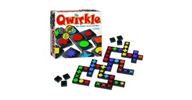 Qwirkle formák színek kombinációk társasjáték