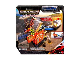 Matchbox a film - Smalley roncstelepe