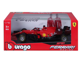 Bburago 1/18 versenyautó - Ferrari, 2021-es szezon autó