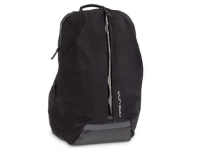 Urban fekete 17 literes hátizsák AU12 28x48x14cm